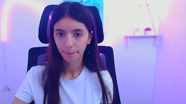 Aishell_'s Live XXX Chat
