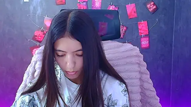 Chat XXX en directo de Aishell_