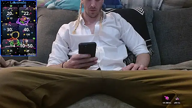 LsPlayhouse webkamerás műsora