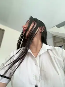 VAL_PRINCESS Show in webcam