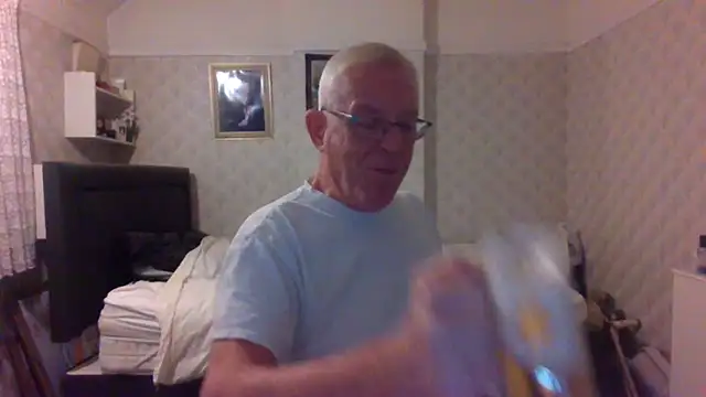 shaun63m Pertunjukan Webcam
