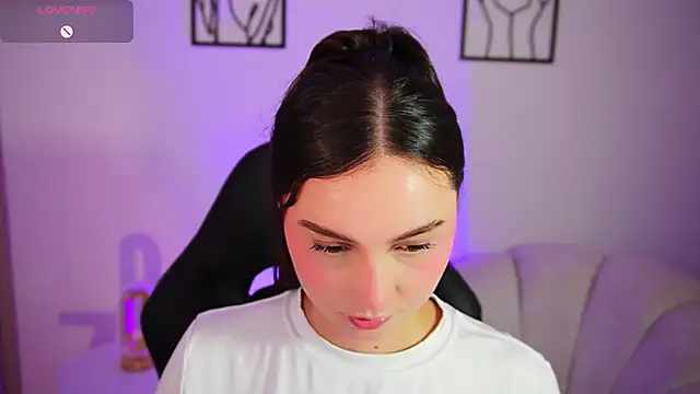 AliceHarper_'s Live XXX Chat