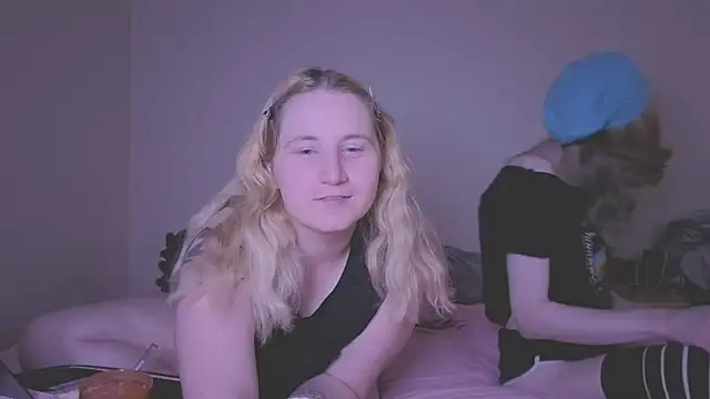 Glitch_Witch webkamerás műsora