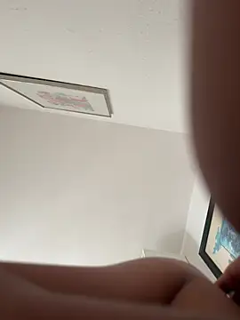 Iznywi Pertunjukan Webcam