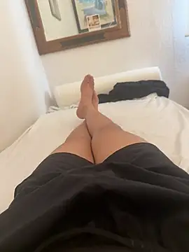 Iznywi Show in webcam