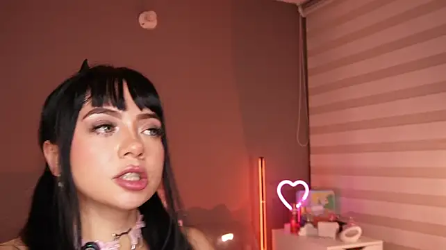 Babymishi: онлайн-секс-чат
