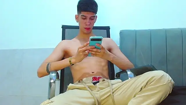 jhony-sex Chat XXX in diretta