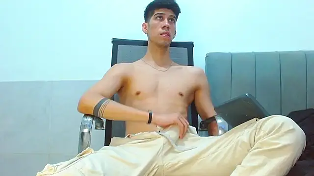 jhony-sex 网络视讯表演
