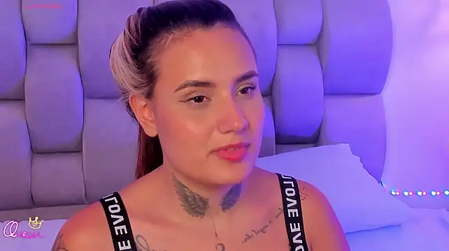 Susan-Sweet-7 élő XXX-chatje
