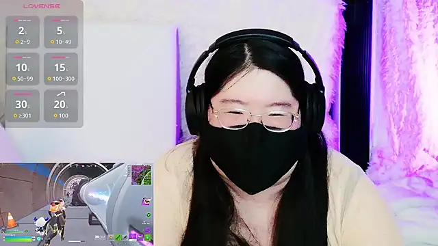 Kara-Nuna live XXX chat