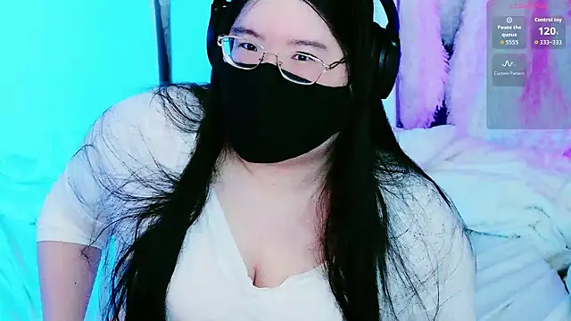 Kara-Nuna Show in webcam