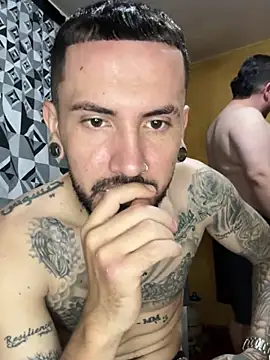 tattooedsmoker777のウェブカメラショー