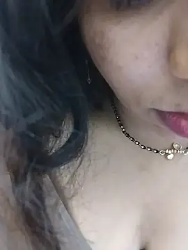 Webkamerová show KAJALBHABHI_
