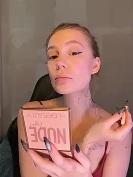 XXX chat uživo modela meanexx