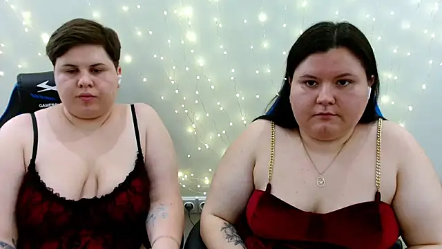 BeckyAndHellen Pertunjukan Webcam