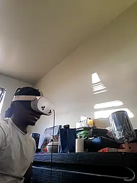 gaimov3r2024 Show in webcam