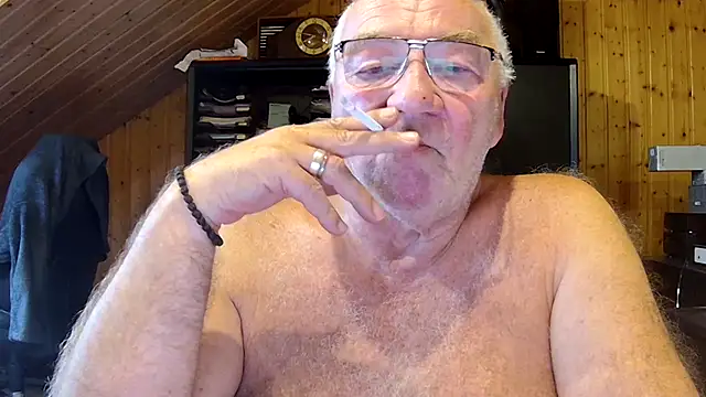 הופעת וובקאם של biggandybig
