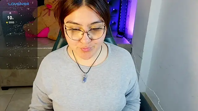 Chat +18 de conniejames_m ao vivo