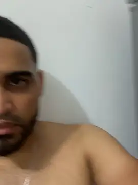 Show modela luismanuel_1998 na web-kameri