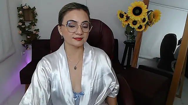 Chat +18 de ana_milf ao vivo