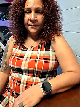 ladycreamypr2's Live Chat Room