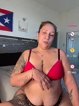 ladycreamypr2's Webcam Show