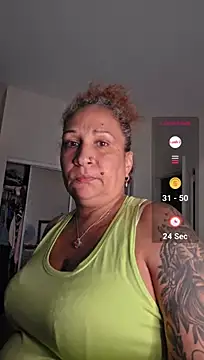 ladycreamypr2 Show in webcam