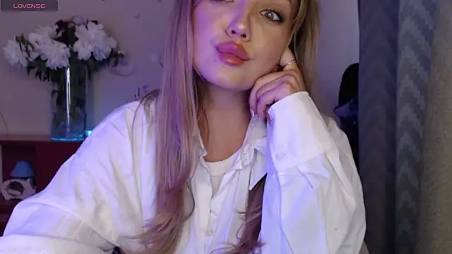 -Stephanie- Live XXX-Chat