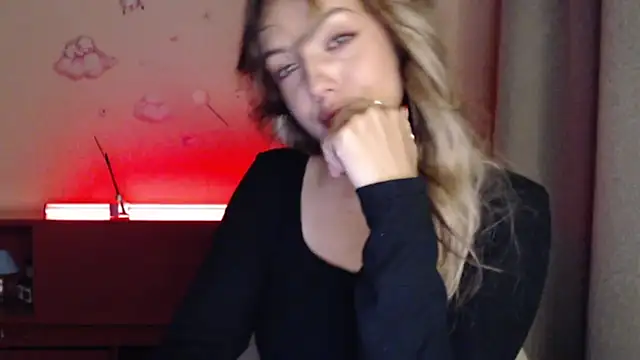 -Stephanie- Chat XXX in diretta