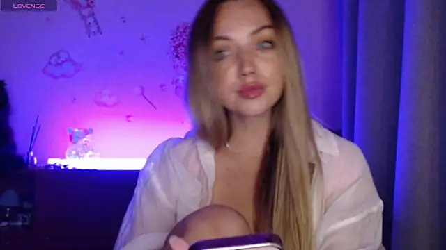 -Stephanie- Live XXX-Chat