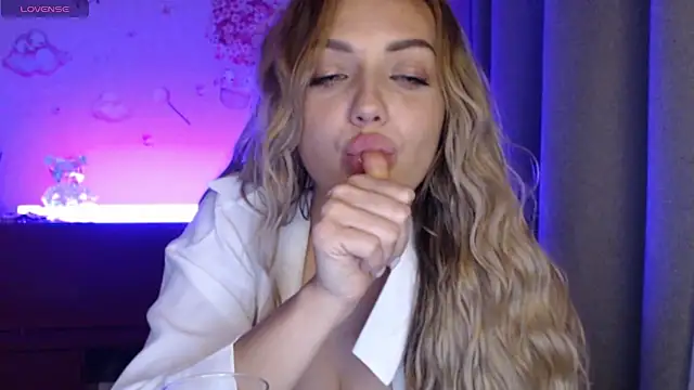 -Stephanie-'s Webcam Show