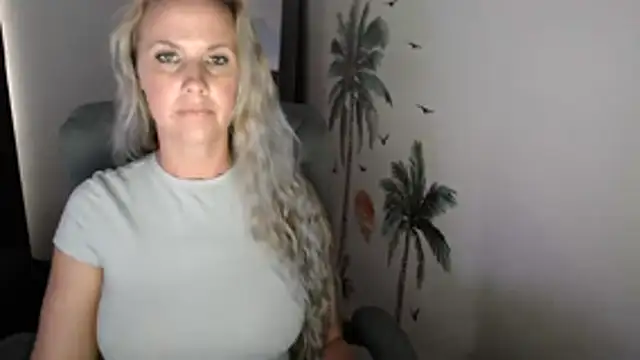 LoVe_On's Live XXX Chat