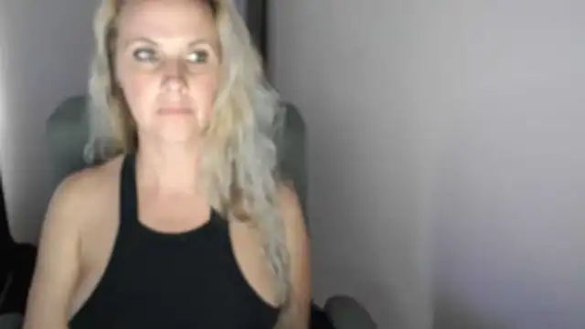 LoVe_On live XXX chat