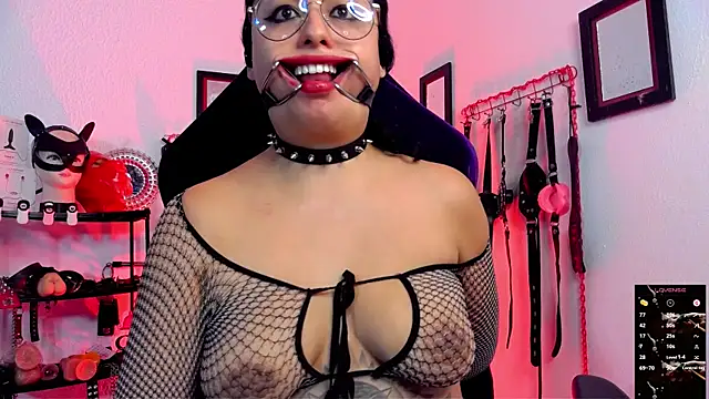 Chat XXX en directo de Fetishdoll_BDSM