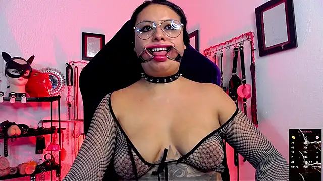 Fetishdoll_BDSM: онлайн-секс-чат