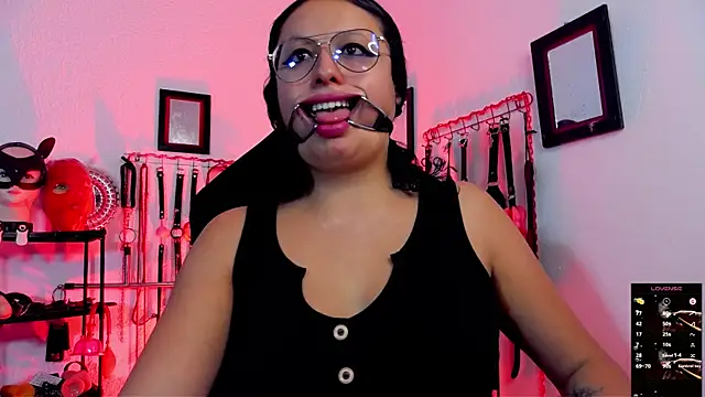 Chat XXX en directo de Fetishdoll_BDSM