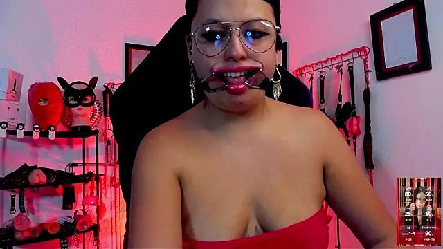 Chat +18 de Fetishdoll_BDSM ao vivo