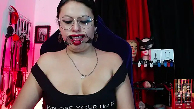 Fetishdoll_BDSM 웹캠 쇼