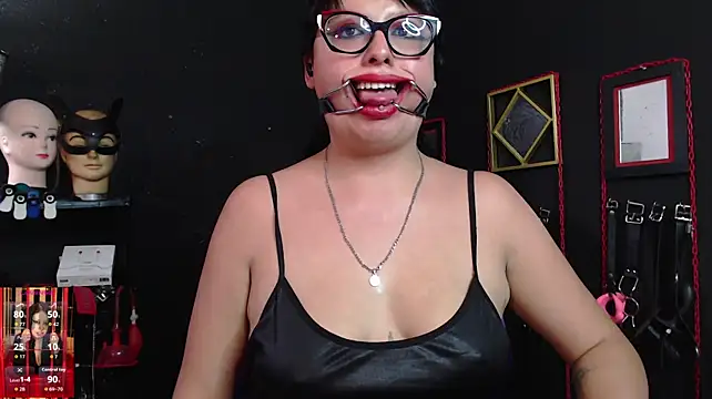 Show Webcam de Fetishdoll_BDSM