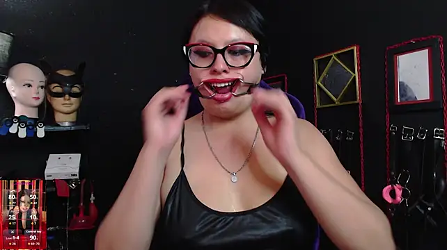 Fetishdoll_BDSM – Naživo XXX chat