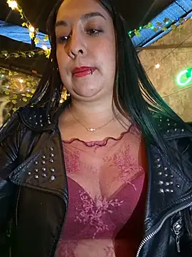 keny__a Adlı Modelin Canlı XXX Sohbeti