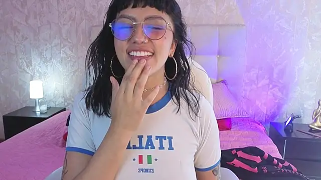 Chat XXX ao vivo de cute_hollywood