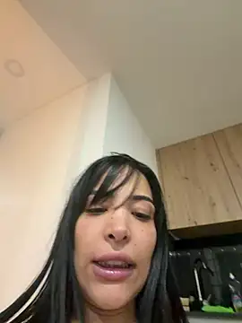 Naughty_Arab_girl Adlı Modelin Web Kamerası Şovu