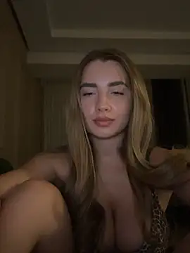 EclipseLunaireSouveraine – webcam-show