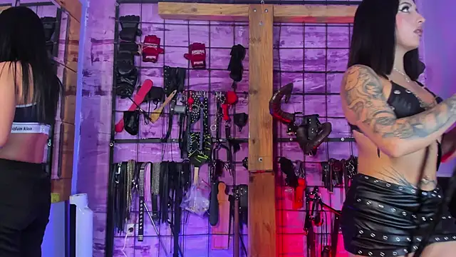 alexia_aitanaa_'s Webcam Show