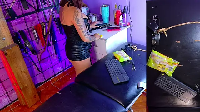 alexia_aitanaa_'s Webcam Show