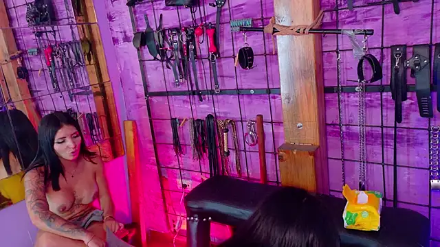 alexia_aitanaa_'s Webcam Show
