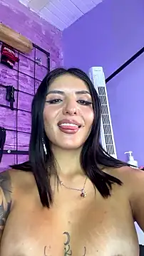 alexia_aitanaa_'s Webcam Show