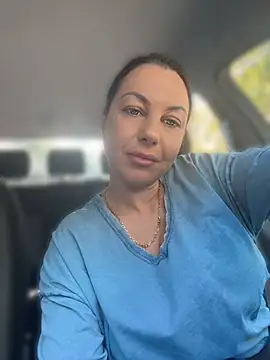 צ'אט XXX בשידור חי של SexxyMeriem