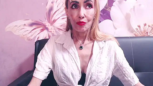 BlondPussy Show in webcam